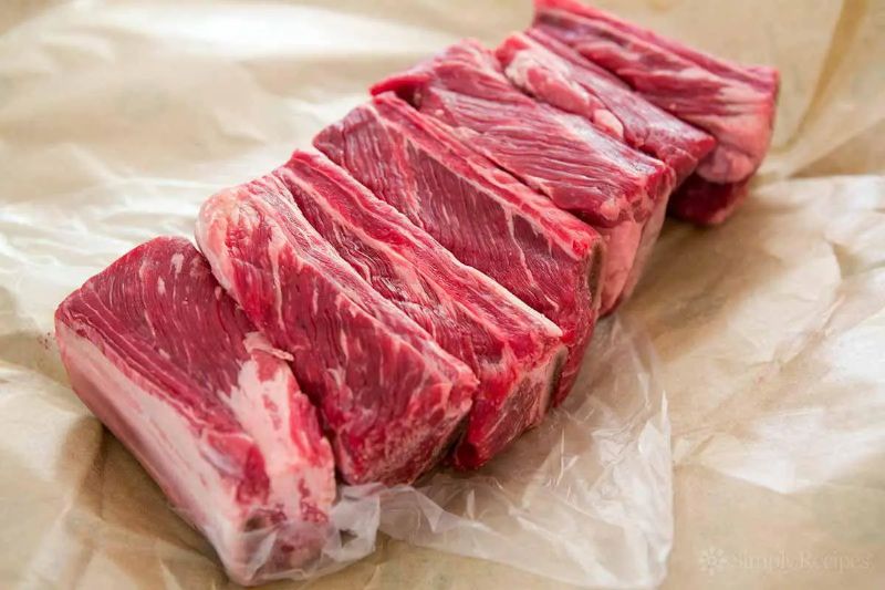 9: Hãy chú ý xem sườn có được bảo quản đúng cách không nhé