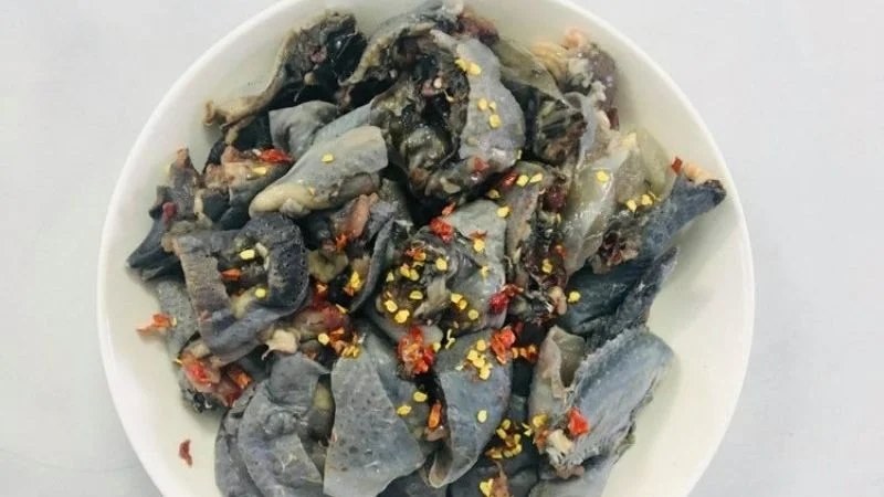 Để nấu được món gà ác hầm thuốc bắc cần chuẩn bị nhiều nguyên liệu