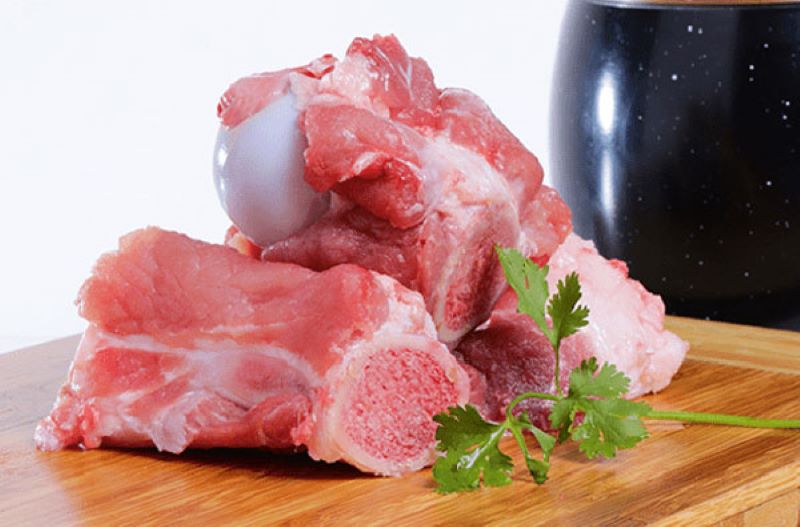 Cách chọn xương ống heo ngon