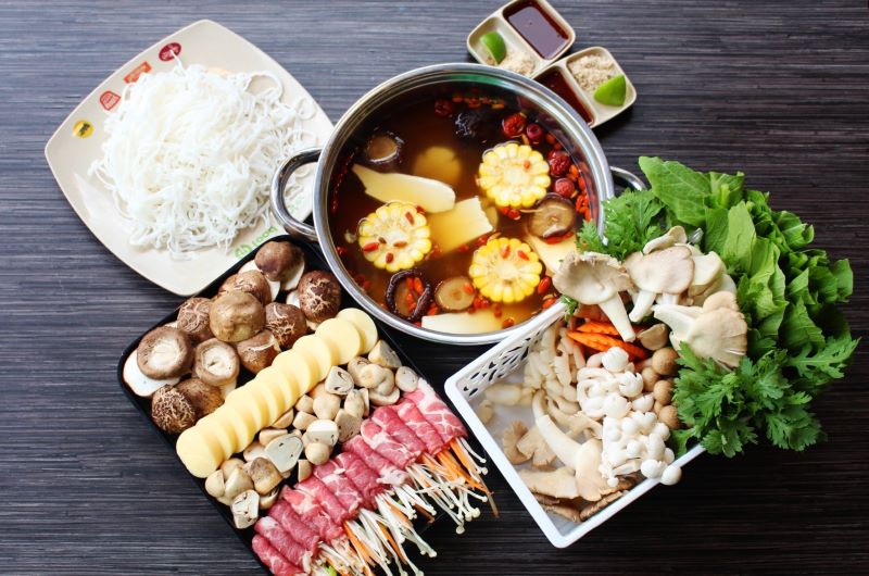 Thưởng thức thành phẩm thơm ngon cùng gia đình, bạn bè