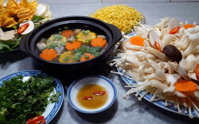 11: Cách trình bày món lẩu nấm chay