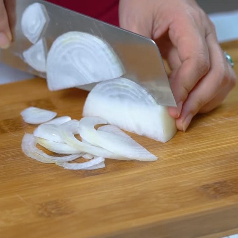 Hướng dẫn cách nấu nước dùng phở gà thơm ngon