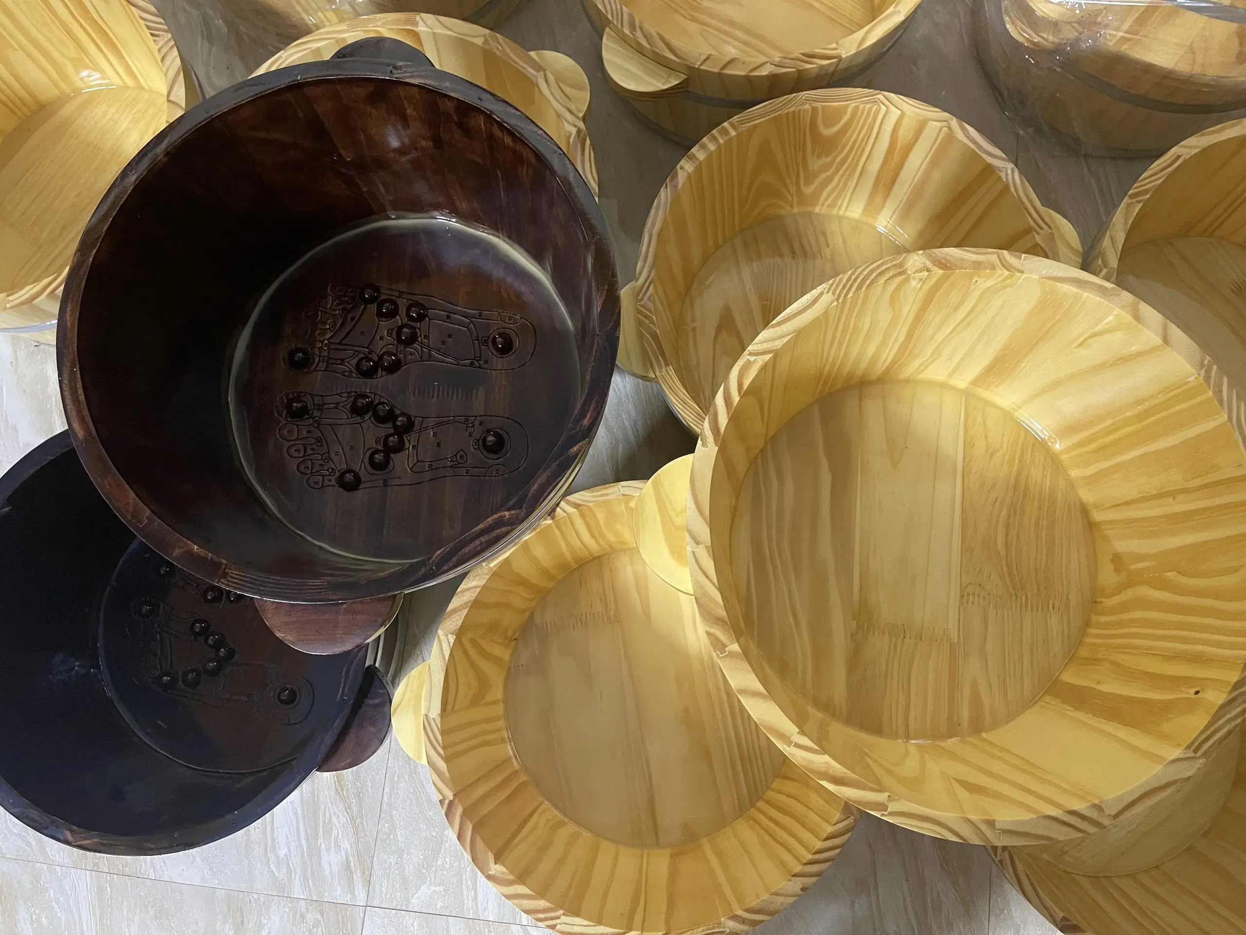 Chậu ngâm chân bằng gỗ