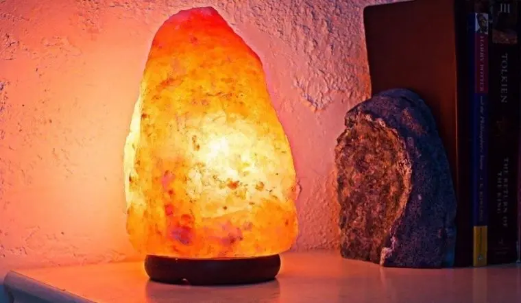 Đèn đá muối Himalaya tự nhiên